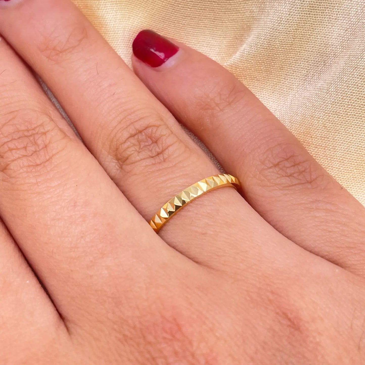 22ct Yellow Gold Women's Wedding Band 2mm High Polished & Diamond Cut Groves Diamond Bracelets