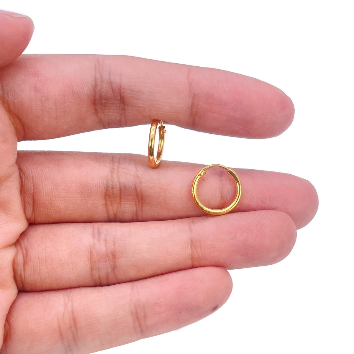 22ct Yellow Gold Plain Polished Tiny Hoop Earrings 8.5mm Children & Adult