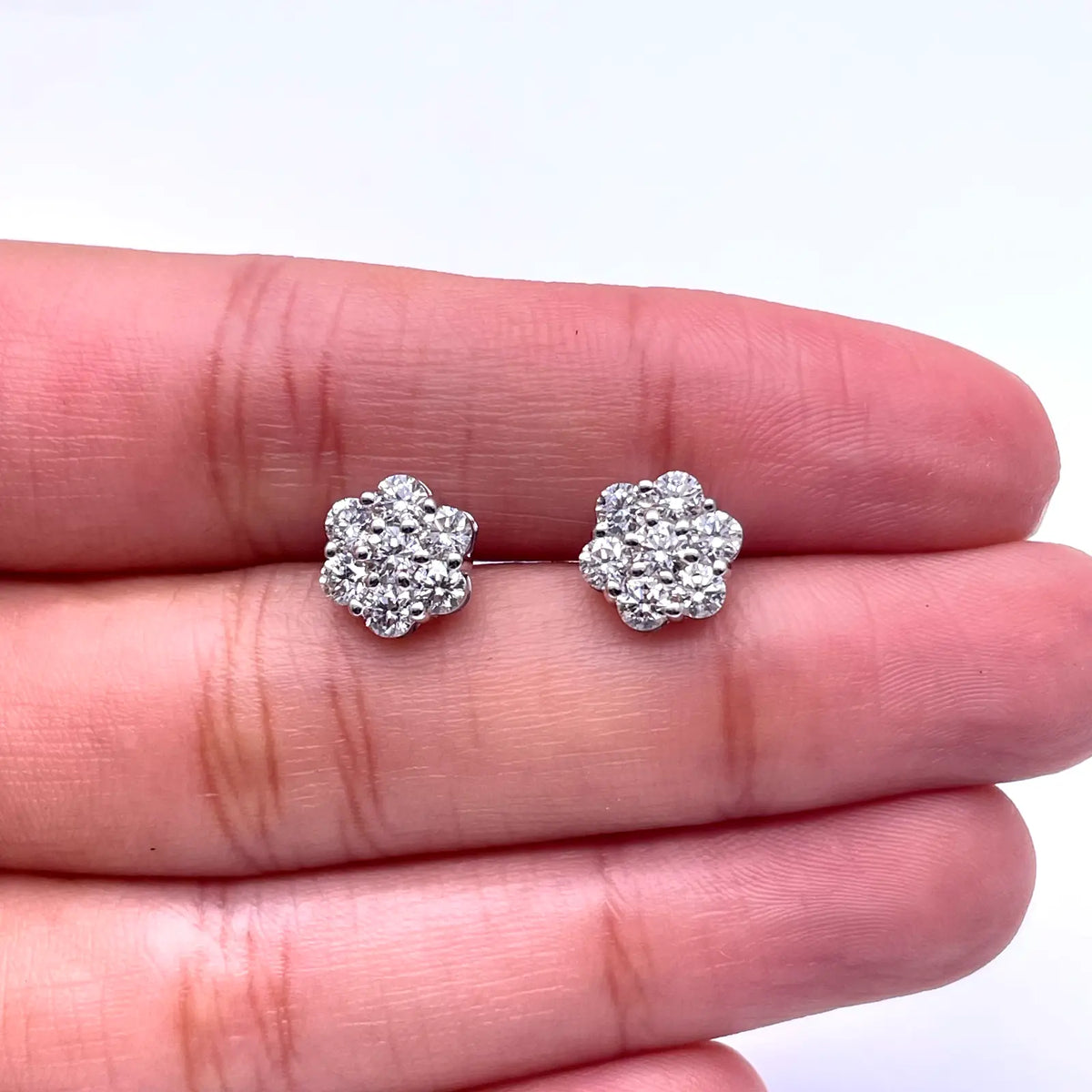 18ct White Gold 7 Stone Daisy Cluster Diamond Stud Earrings IGI Certified 1.24ct