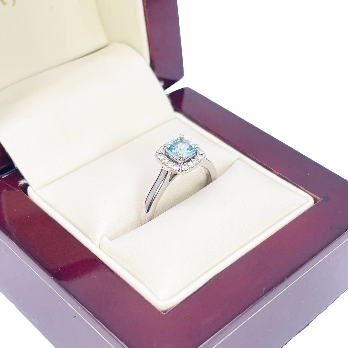 Bague coussin en or blanc 18 carats avec aigue-marine et diamants, serti halo, 0,70 carat