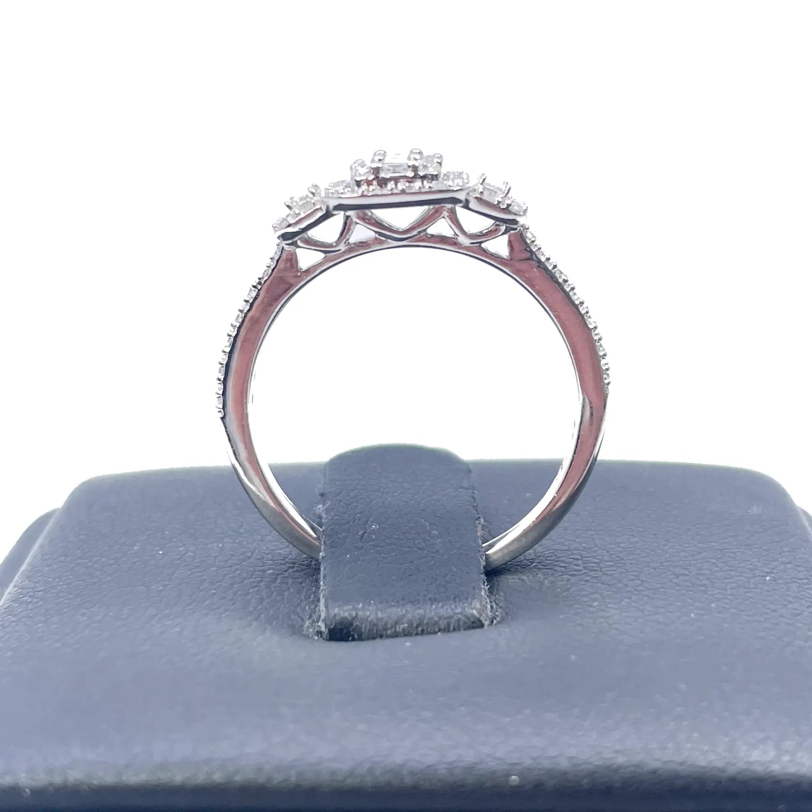 18ct White Gold Cushion Round Diamond & Baguette Ring 0.50ct  Diamond Ring