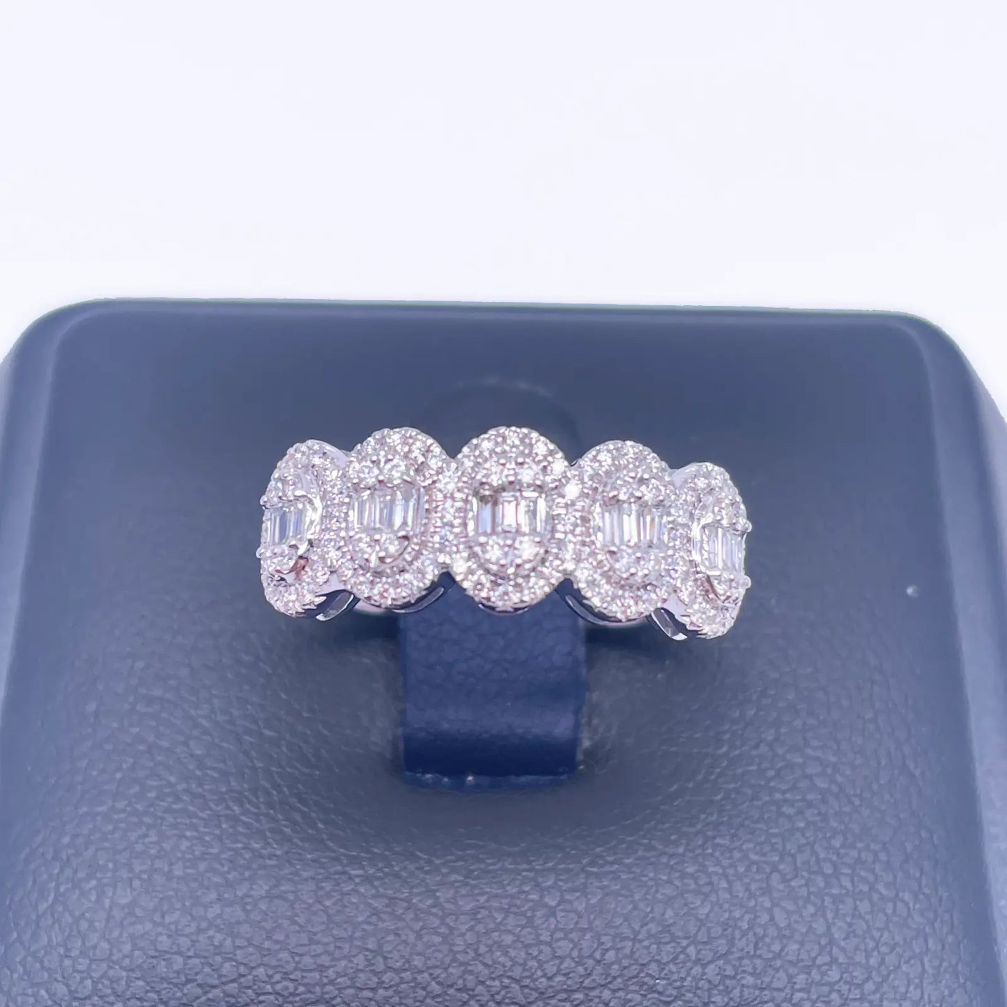 18ct White Gold Diamond 5 Oval Cluster With Baguettes Ring 0.49ct  Diamond Ring