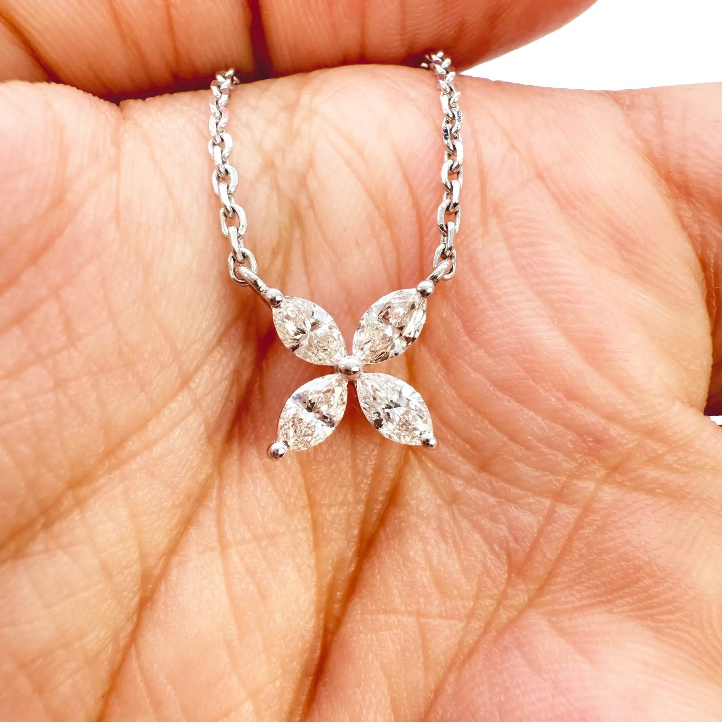 18ct White Gold Marquise Diamond Four-Leaf Flower Pendant Necklace ? 0.40ct  Diamond Necklace