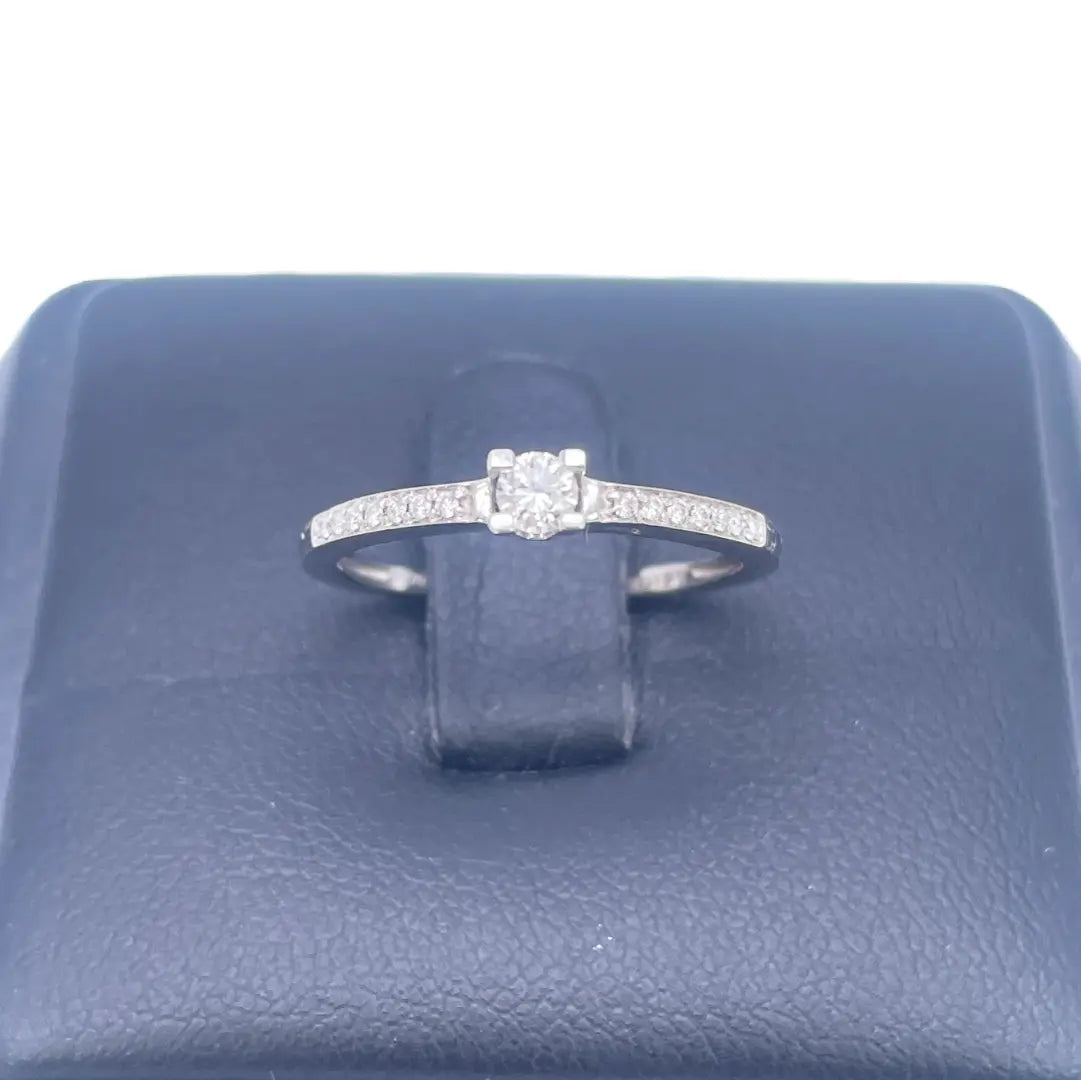 18ct White Gold Round Cut Diamond Engagement Ring 0.15 carats  Diamond Ring
