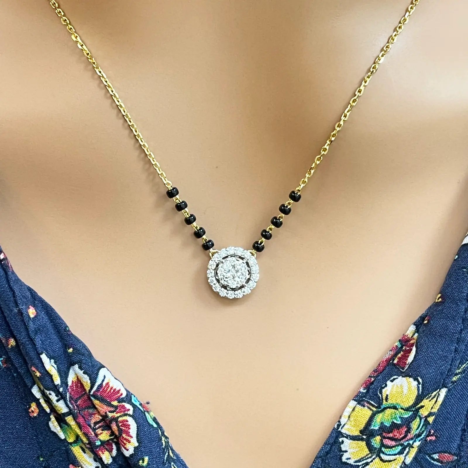 18ct Yellow Gold Natural Diamond Cushion Pendant Mangalsutra Necklace 0.45ct IGI  Mangalsutra Chains