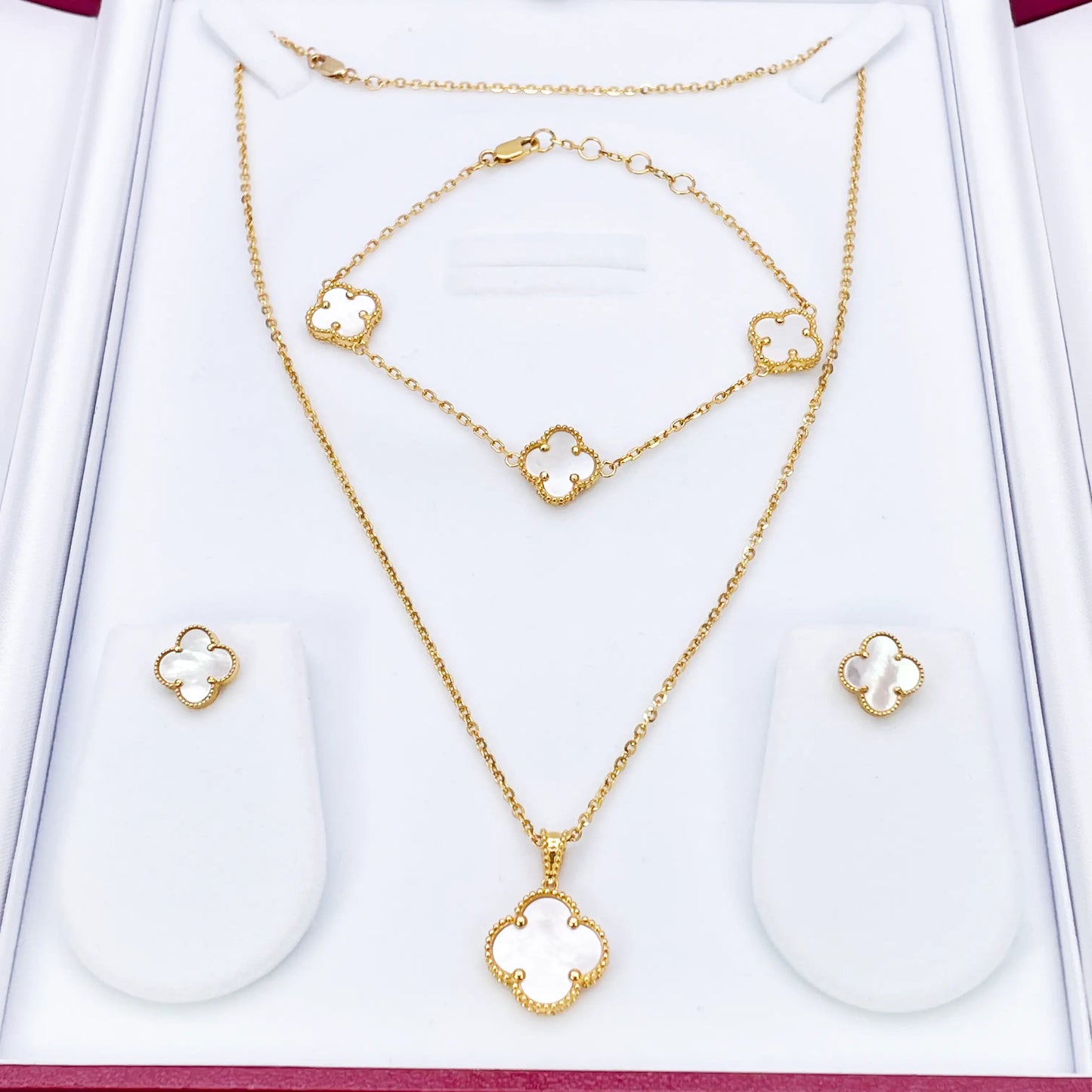 22ct Yellow Gold Mother Of Pearl Clover Necklace, Bracelet & Matching Earrings Set  Diamond Bracelets