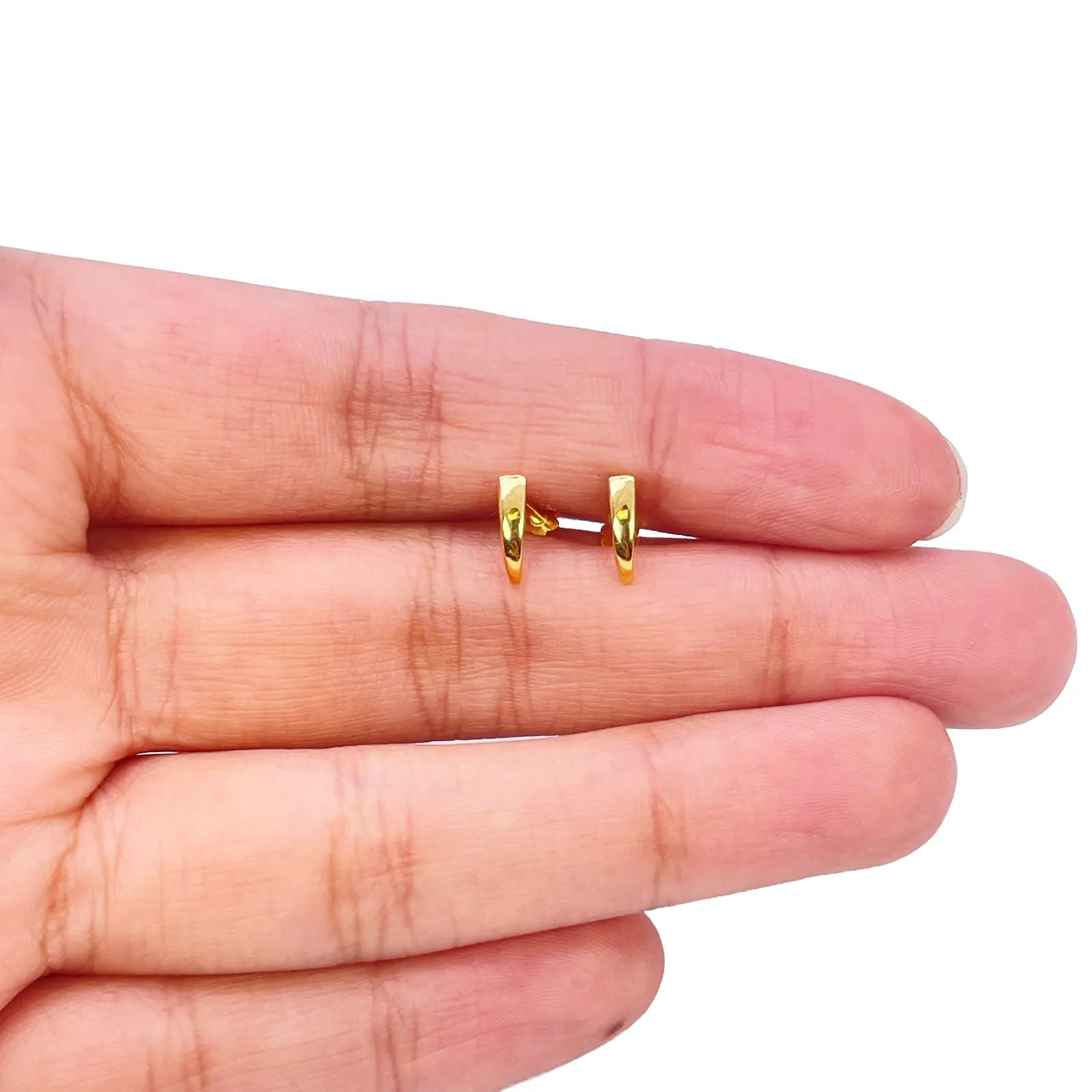 22ct Yellow Gold Plain High Polished Children's Earrings 8mm Length 