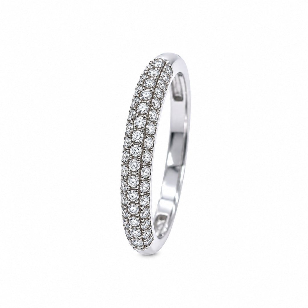 14 karaat witgouden ring met 3 diamanten, koepelvormige pavézetting 0,34 ct