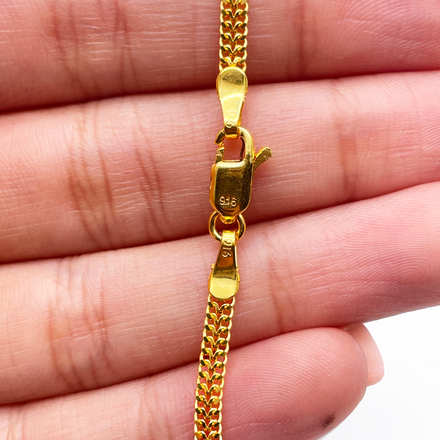 Bracelet enfant en or jaune 22 carats maille plate 5,4 pouces