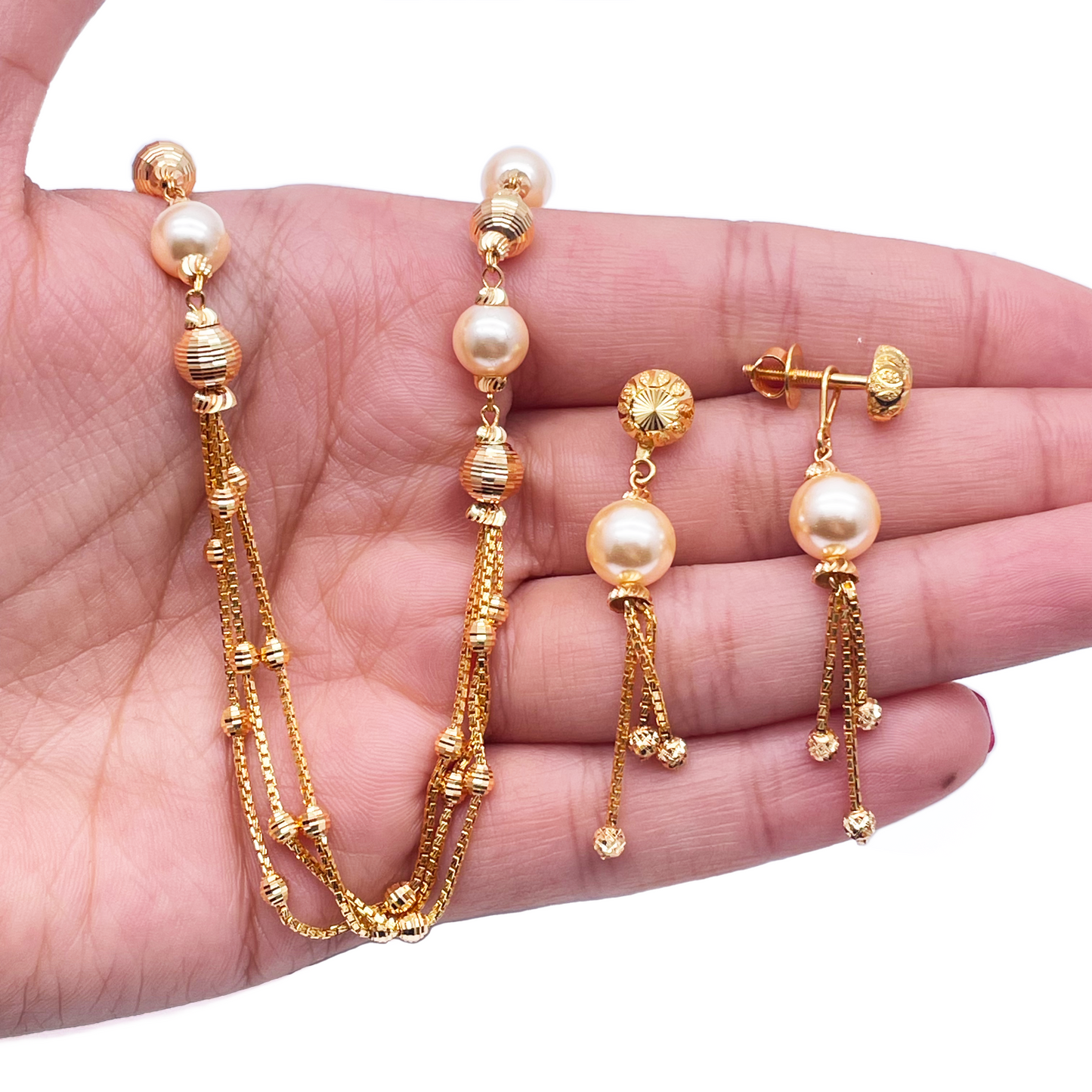 Parure Collier/Boucles d'oreilles superposés, en Or jaune 22 carats, avec perles et billes diamantées