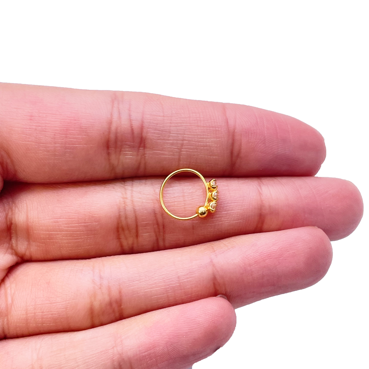 22kt geelgouden mooie kleine oorring/neusring met huggie, 8,4 mm diameter
