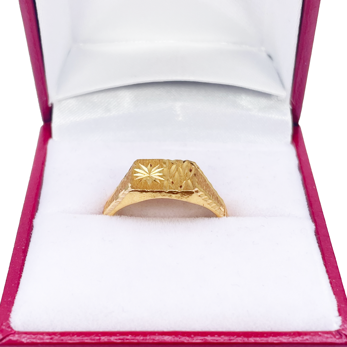 Bague de 8,4 mm en or 22 carats, carrée, avec motif texturé et finition polie, coupe diamant
