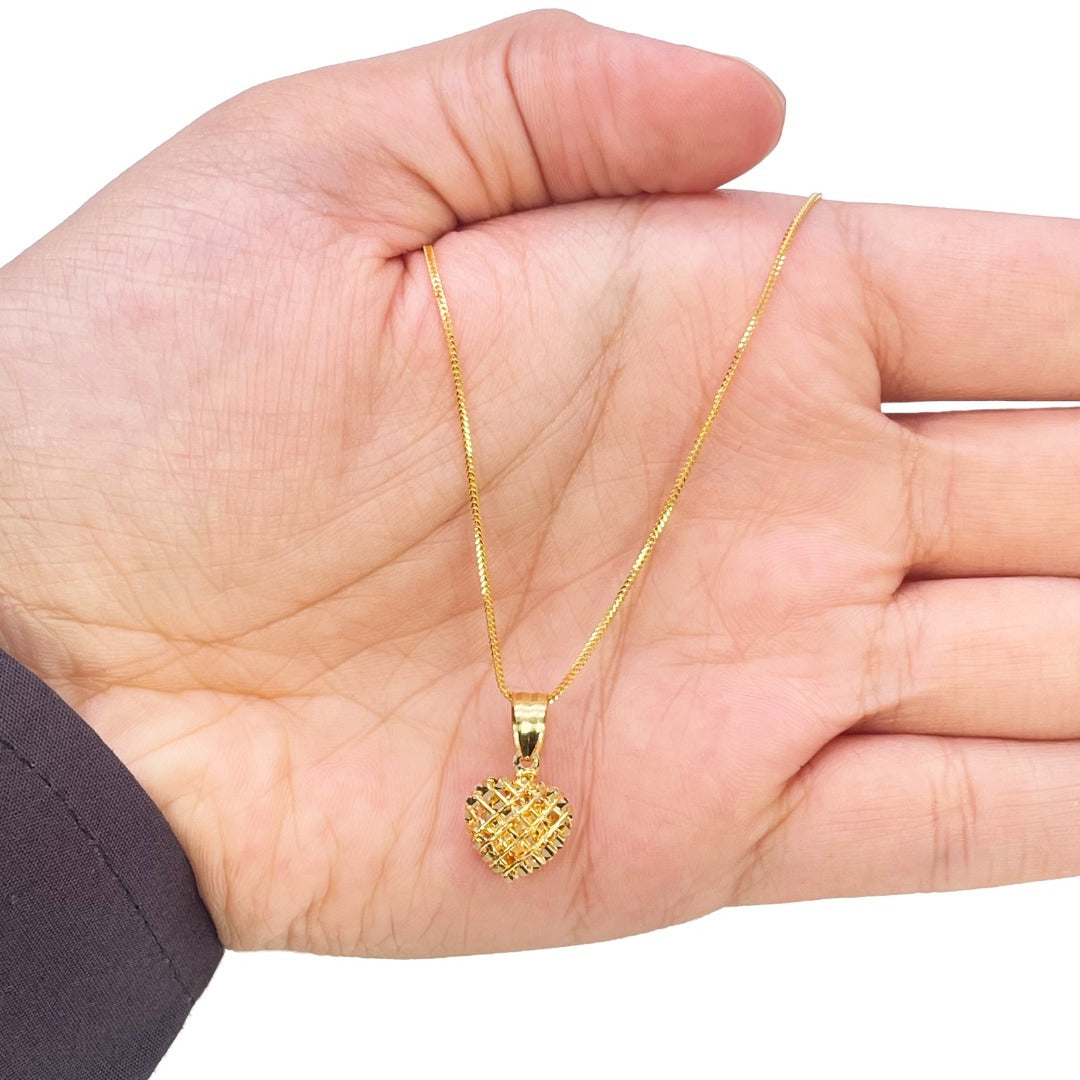 22kt gouden hartvormige hanger diamantgeslepen mesh hoogglans 18 mm lengte