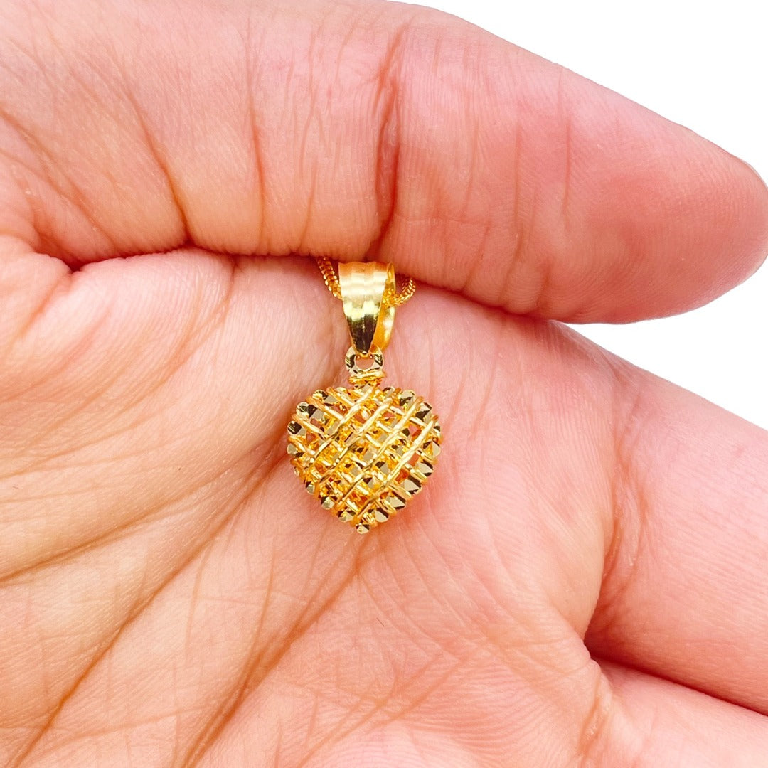 22kt gouden hartvormige hanger diamantgeslepen mesh hoogglans 18 mm lengte