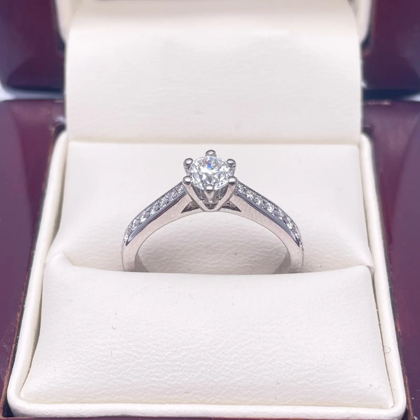 18ct White Gold 6-Claw Solitaire Natural Diamond  Engagement Ring 0.70ct 