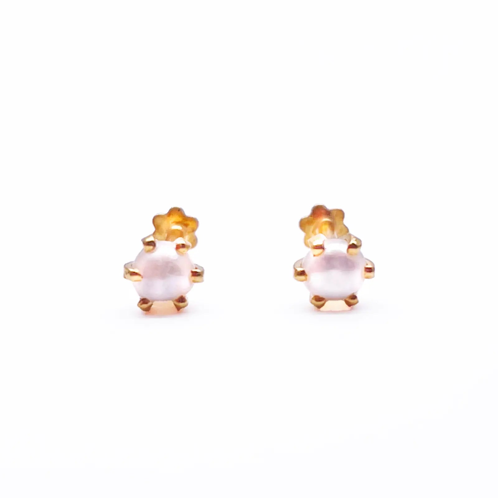 22ct Yellow Gold Children's Freshwater Pearl Claw Stud Earrings 4.1mm 