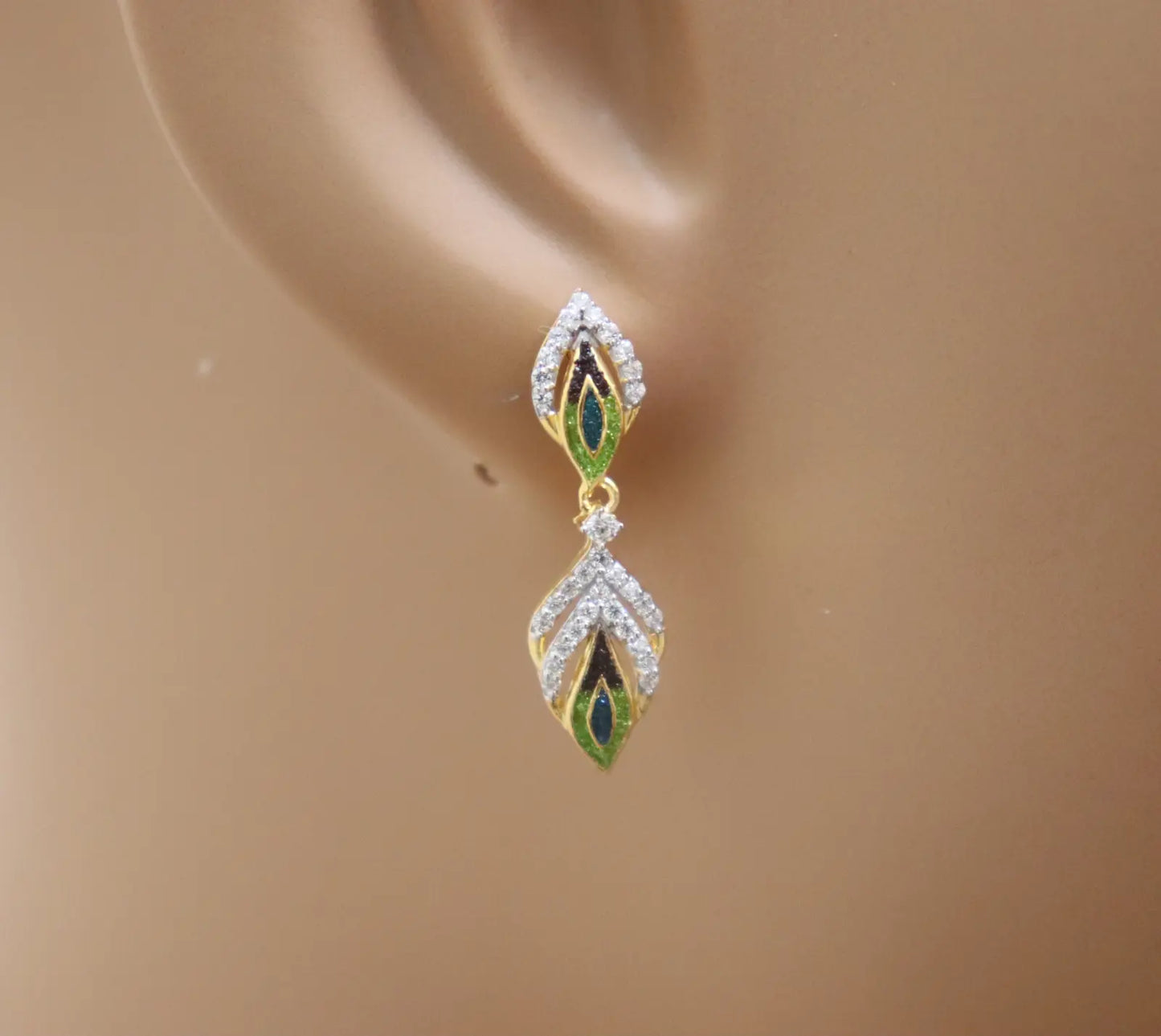 22ct Yellow Gold Ladies Feather Design Necklace & Earrings Set 
